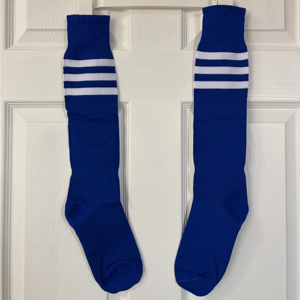 Calf-High Blue with White Stripes Athletic Socks (Size 7-13)